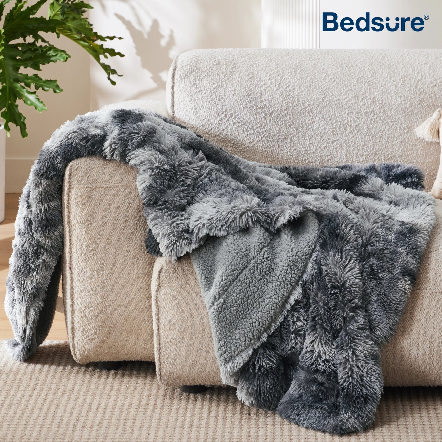 Bedsure Soft Fuzzy Faux Fur Throw Blanket,